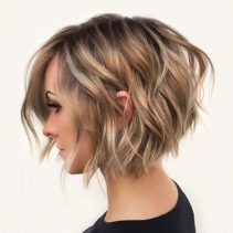 Simple Ways to Style Your Shag Haircut
